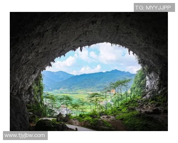 攀岩人生的深度对话：周静如何在高峰中寻找自我与勇气